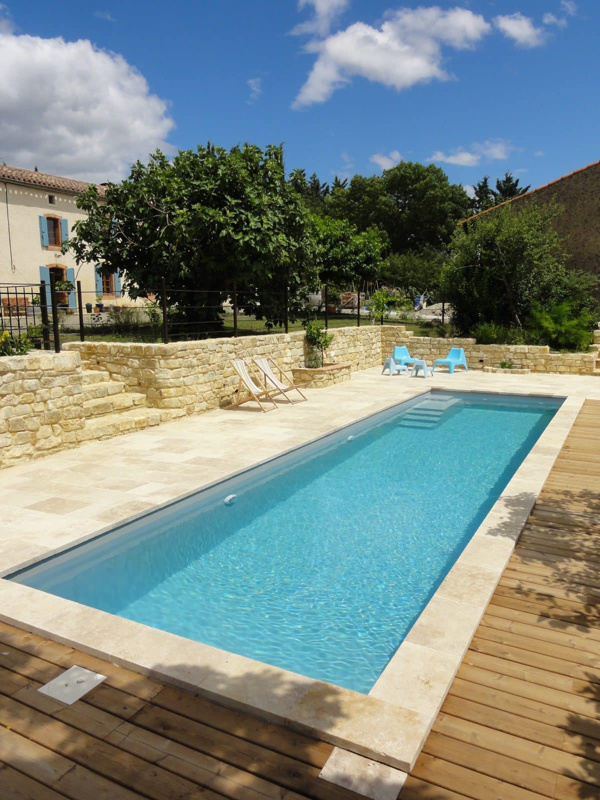 Couloir de nage en piscine coque — SC Piscines, Gard